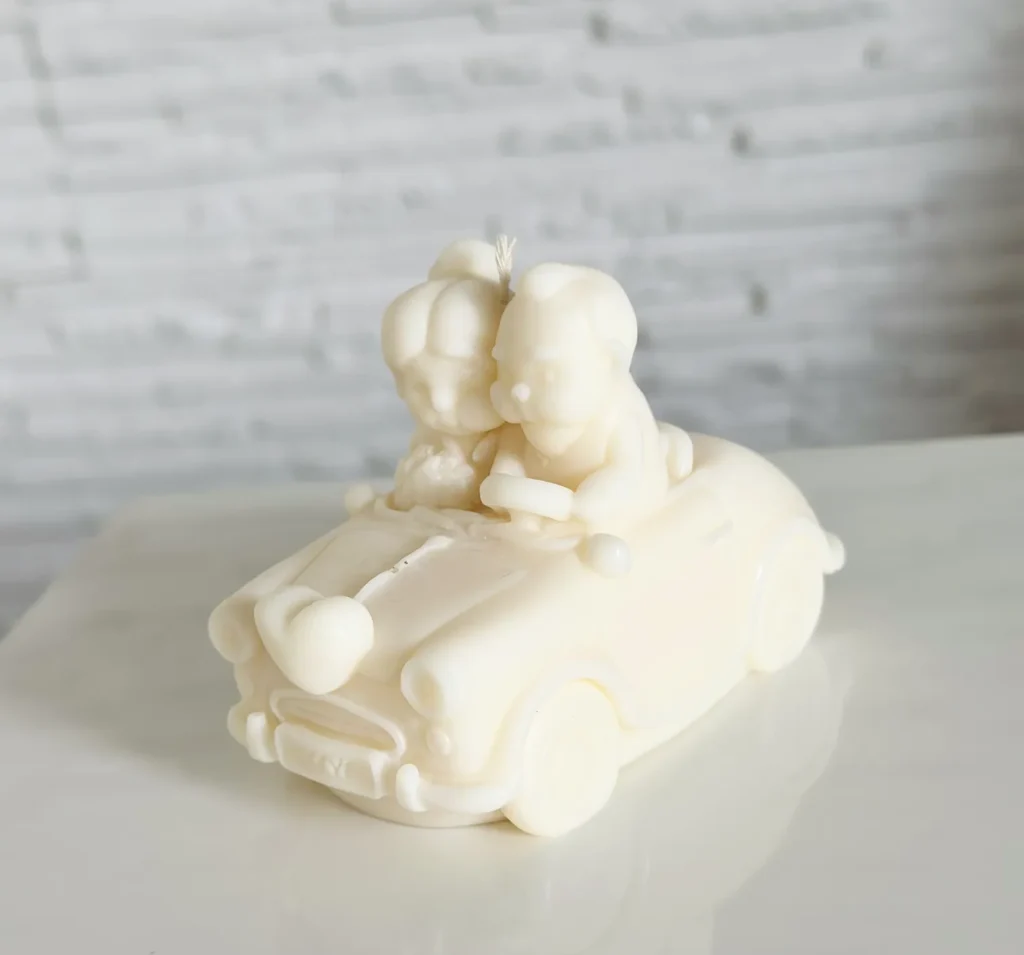 Świeca sojowa Babcia i Dziadek w aucie