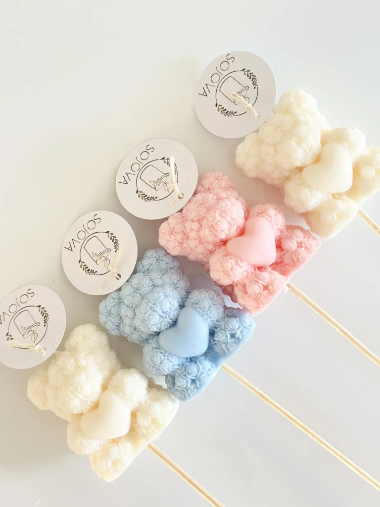 Miś różany, z sercem, na patyku - dodatek do flowerboxa