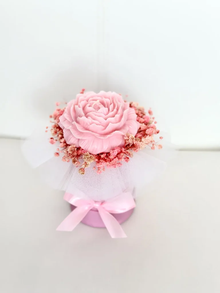 Mini flowerbox z różową piwonią